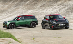 Les mini retards prévoient de construire un Cooper électrique, Aceman à UK Plant