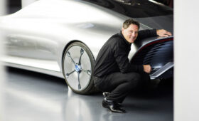 Mercedes Design Boss: "Le design sera effectué par l'IA ... mon successeur est une machine"