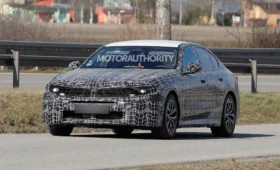 2028 BMW 5-Series Spied avec Neue Klasse Style
