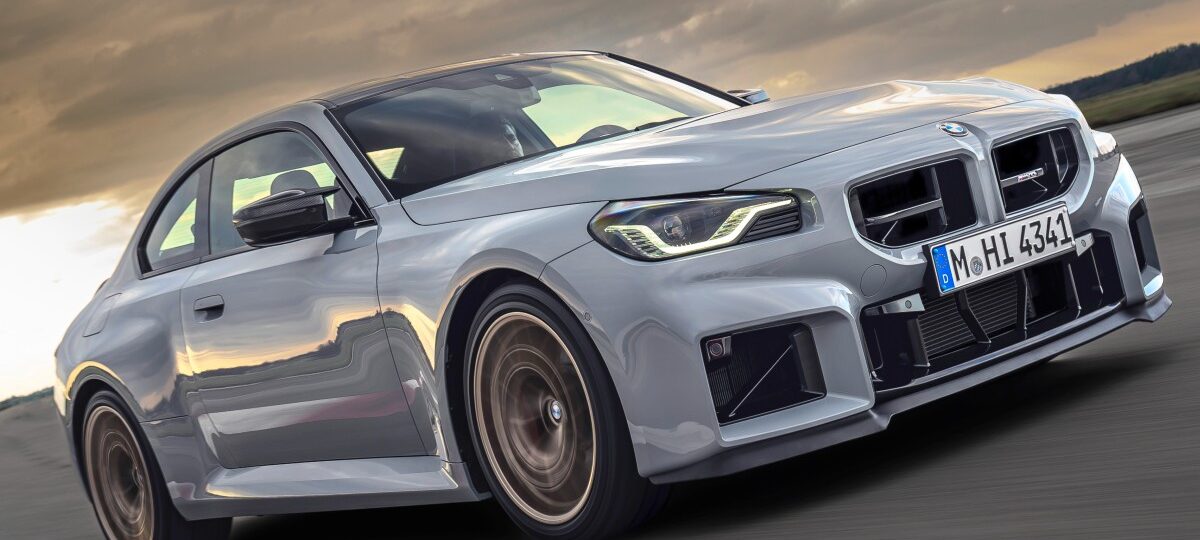 BMW M2 CS 2026: Plus de puissance, moins de poids et de traction arrière pour près de 100 000 $