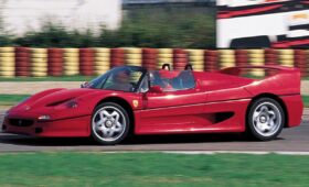 Ferrari F50 Legacy Tour 2025: Célébrer trois décennies d'une voiture de sport légendaire
