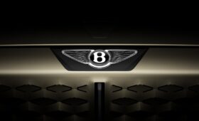 Bentley modifie son légendaire logo «ailé B» pour la cinquième occasion