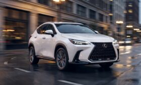 Lexus NX Hybrid, torque, eficiencia, SUV compacto